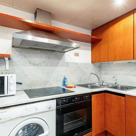 Guesthost - Brera Escape! Exclusive Roomy Flat * Milán